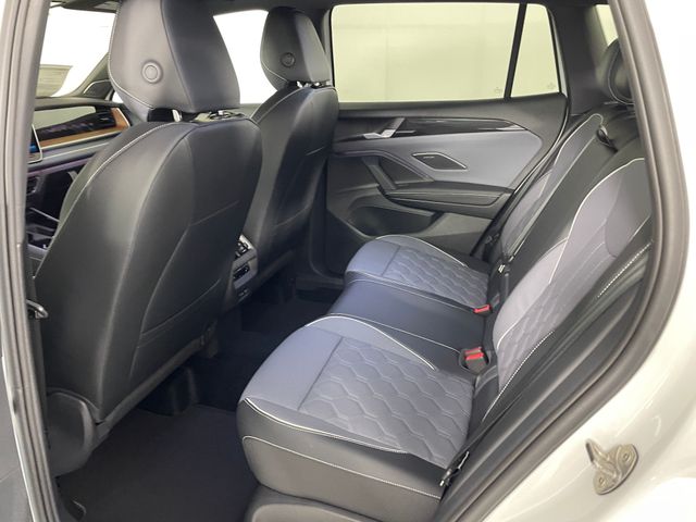 New 2026 Volkswagen Tiguan 2.0T SEL R-Line Turbo For Sale in Bremerton, WA
