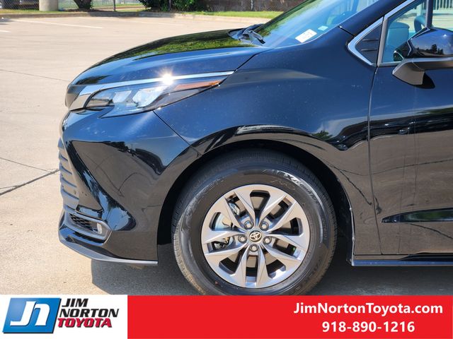 Used 2026 Toyota Sienna Van