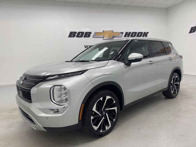 used 2024 Mitsubishi Outlander car, priced at $25,988
