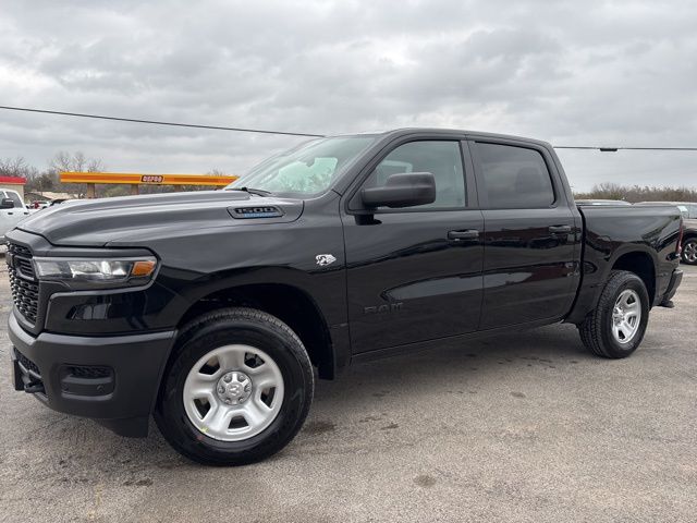 Diamond Black Crystal Pearlcoat 2026 RAM 1500 Tradesman Crew Cab 4WD Pickup Truck Four-Wheel Drive 8-Speed Automatic
