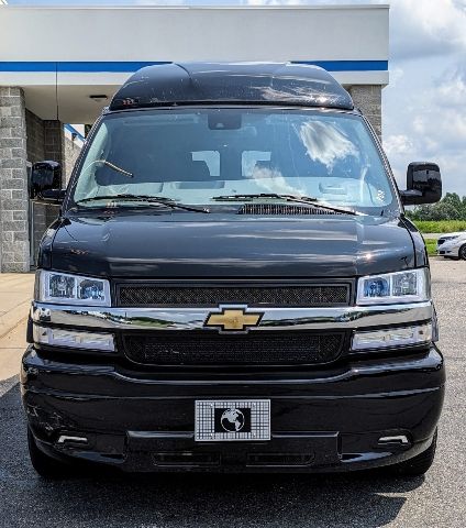 2024 Chevrolet Express 2500 Work Van 4