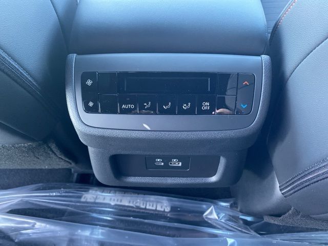 2025 Nissan Pathfinder Rock Creek photo