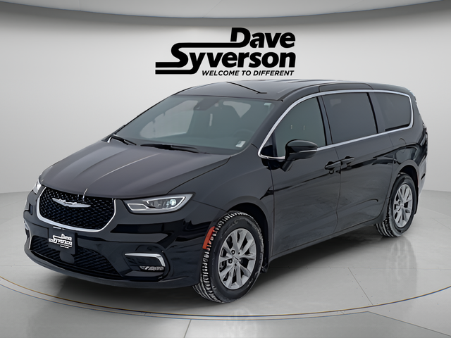 2025 Chrysler Pacifica Select AWD