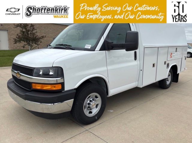 2025 Chevrolet Express 3500 139" WB's photo