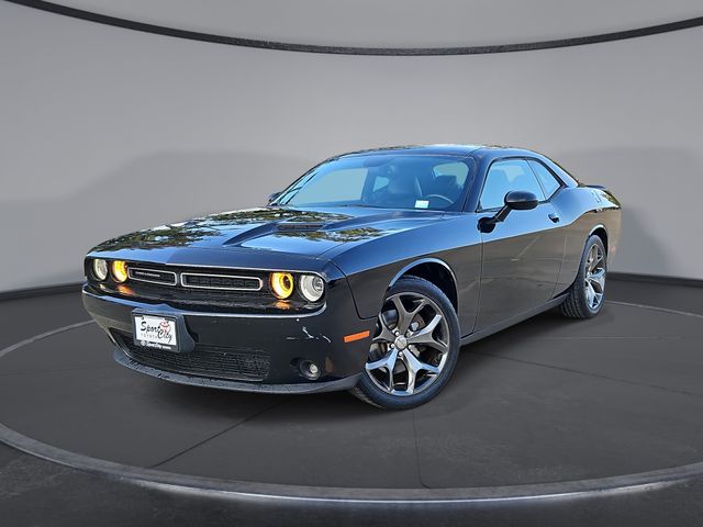 Pitch Black Clearcoat 2015 Dodge Challenger Coupe Rear-Wheel Drive 8-Speed Automatic
