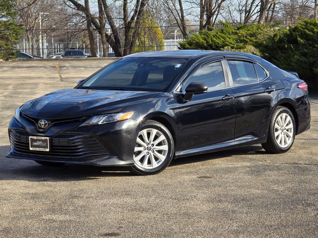 2019 Toyota Camry L 10