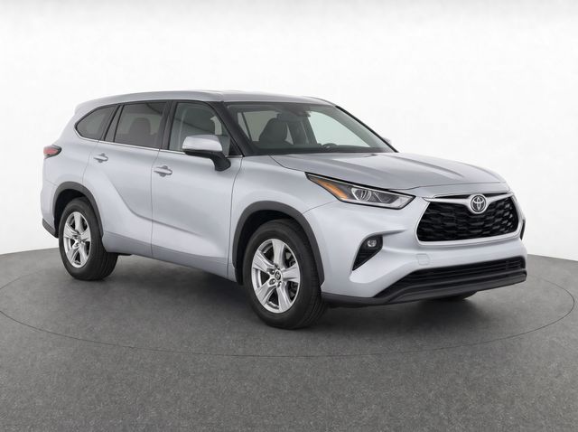 Used 2024 Silver Toyota LE image 3