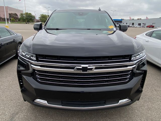 2021 Chevrolet Suburban LT 2