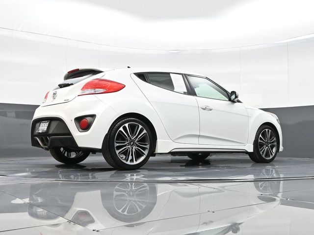 2016 Hyundai Veloster Turbo 36