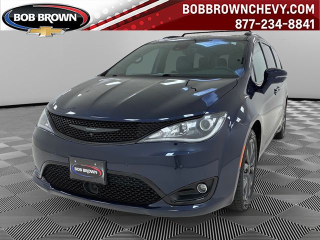 2018 Chrysler Pacifica Limited FWD