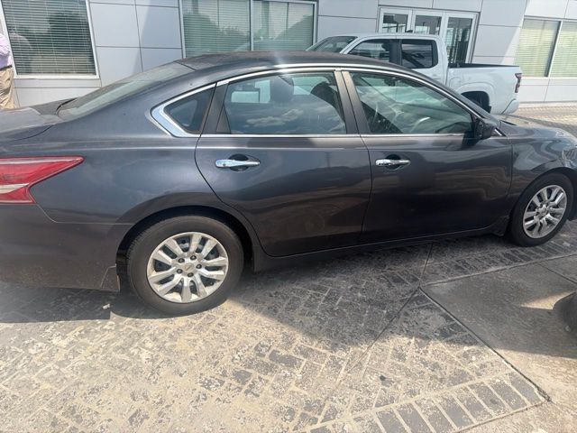 Used 2013 Nissan Altima Sedan