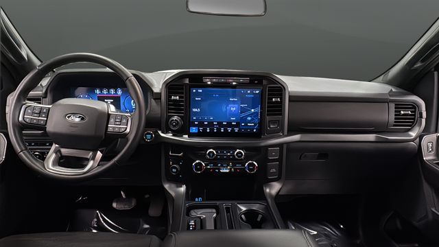 Used 2024 Oxford White Ford XLT image 10
