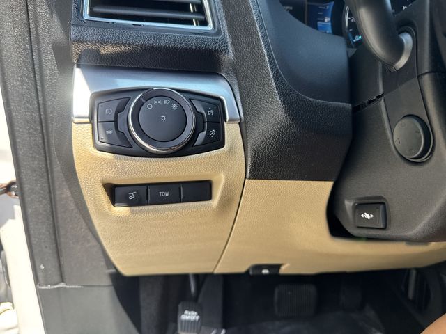 Used 2017 White Ford Limited image 28