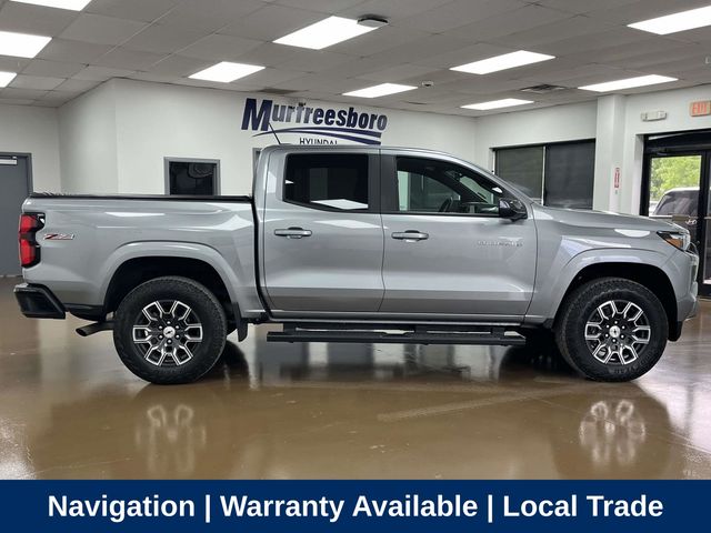 View vehicle photo 4