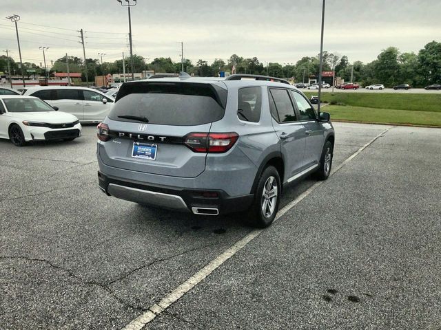 new 2026 Honda Pilot car, priced at $43,758