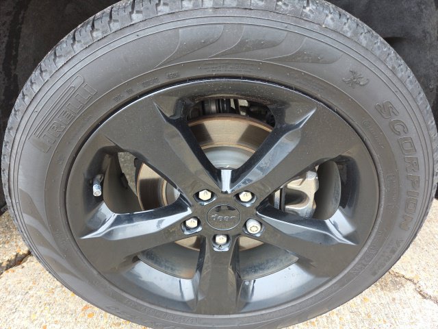 Certified Used 2025 Gray Jeep Limited image 11