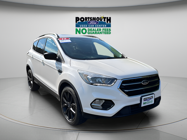 White Platinum Clearcoat Metallic 2018 Ford Escape SUV / Crossover All-Wheel Drive 6-Speed Automatic