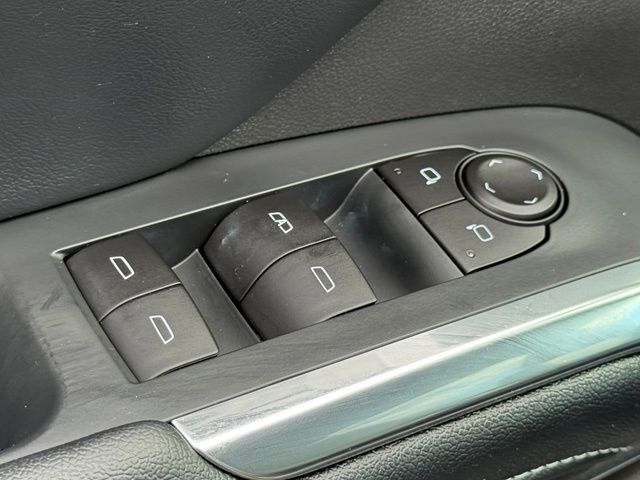 Used 2026 Chevrolet Traverse SUV