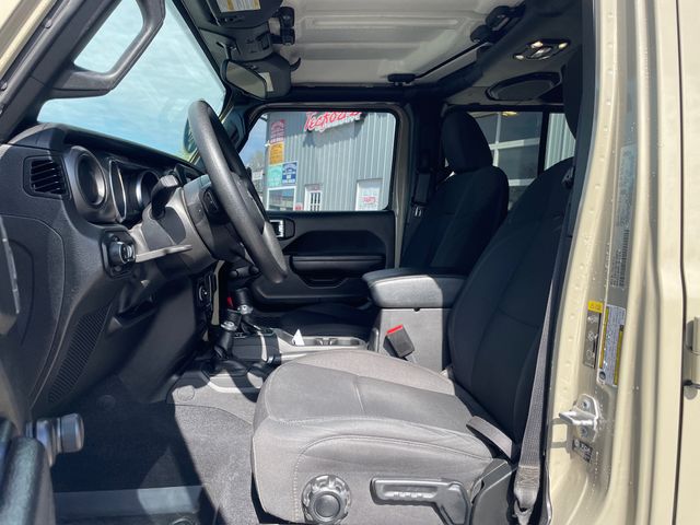 2022 Jeep Gladiator Sport - Limited Edition Gobi Clearcoat exterior view 10