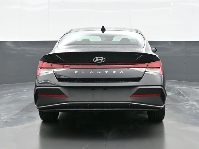 2025 Hyundai Elantra SEL 6