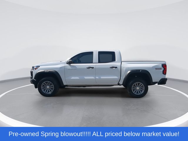 Used 2025 Summit White Chevrolet Trail Boss image 5