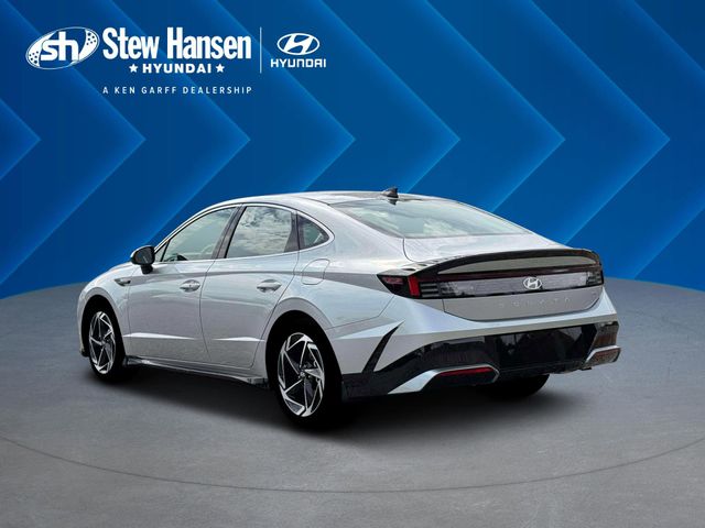 New 2026 Silver Hyundai SEL Sport image 5