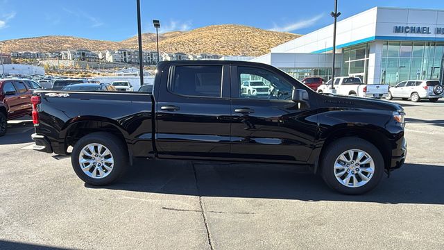 2025 Chevrolet Silverado 1500 Custom 2