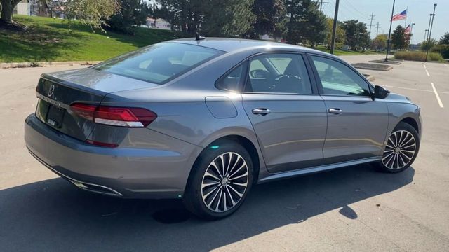 2022 Volkswagen Passat 2.0T Limited Edition 8