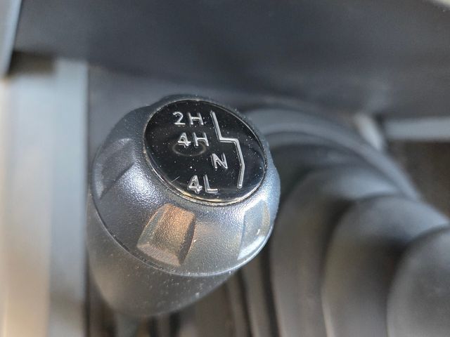 Used 2007 Blue Jeep Unlimited Sahara image 23