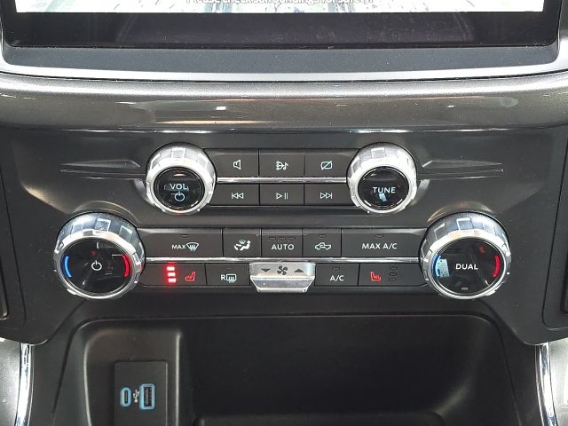 2022 Ford F-150 XLT:B02121