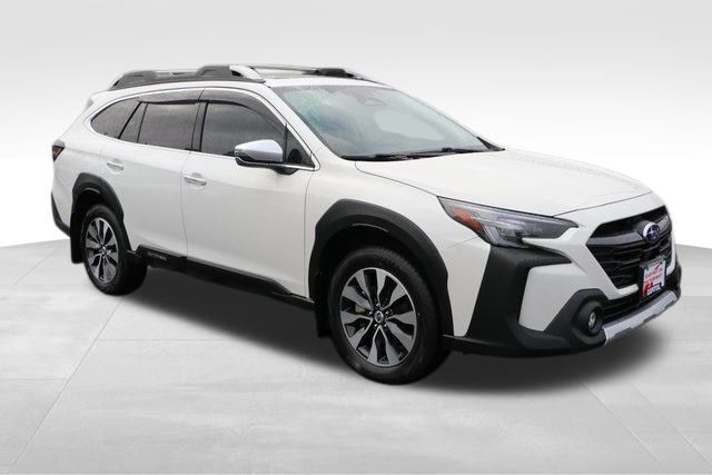 2023 Subaru Outback Touring XT 18