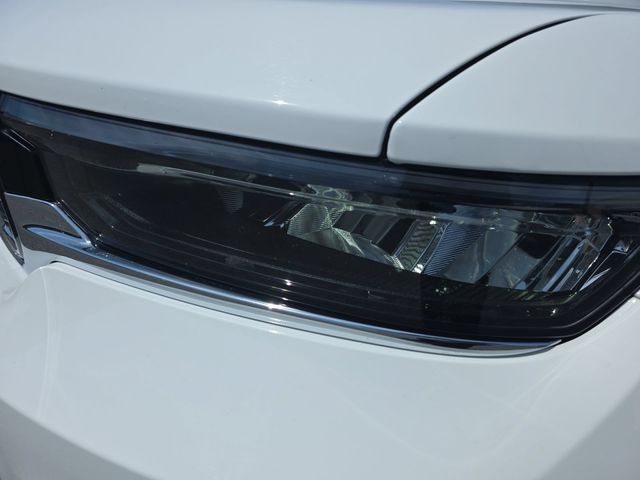 Used 2023 Bright White Clearcoat Jeep Limited image 34
