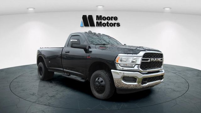 Diamond Black Crystal Pearlcoat 2023 RAM 3500 Tradesman Regular Cab LB DRW 4WD Pickup Truck Four-Wheel Drive 6-Speed Automatic