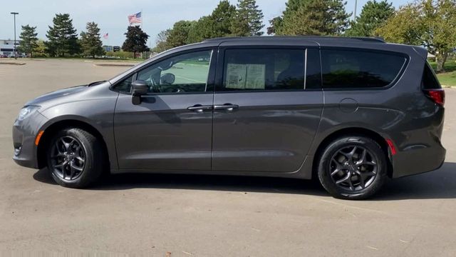 2018 Chrysler Pacifica Touring L 5