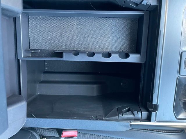 Used 2023 White Ford Raptor image 37