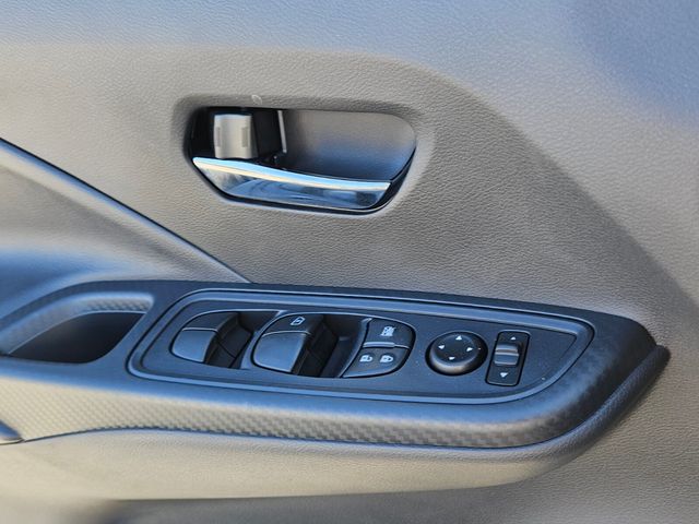 New 2025 Silver Nissan 1.6 SV image 26