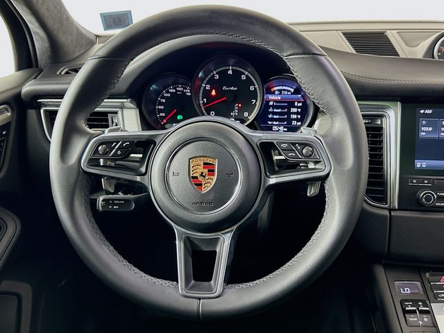 2018 Porsche Macan Turbo 11