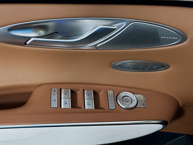 Thumbnail: 2026 Genesis GV70 - 18