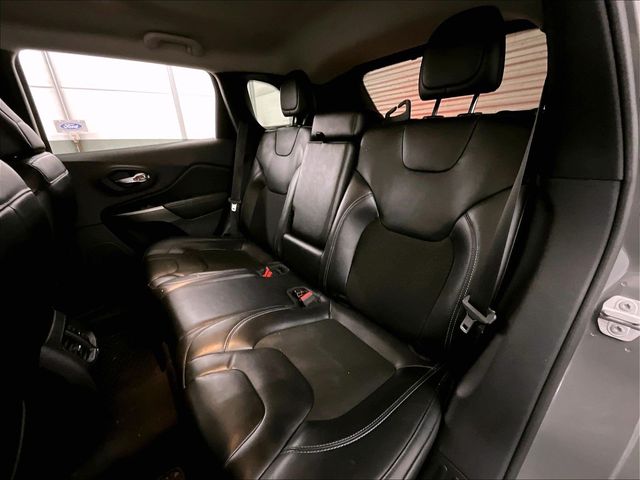 2020 Jeep Cherokee Latitude Plus Gray at Subaru and VW of Moon Township