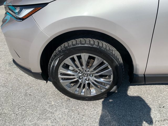 Used 2023 Toyota Venza SUV