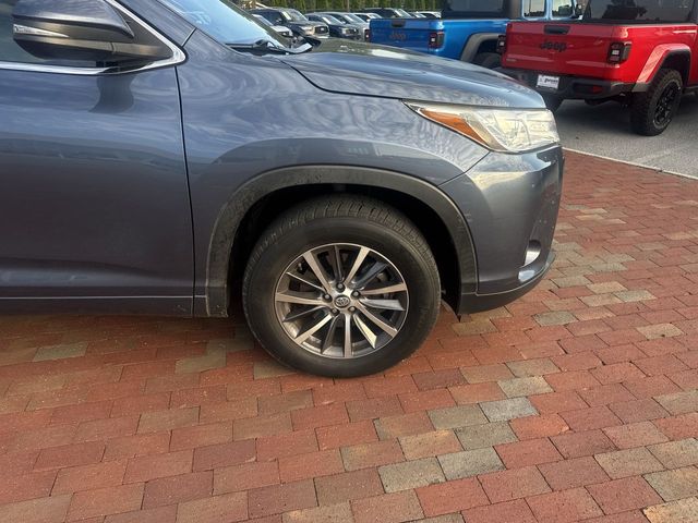 Used 2017 Toyota Highlander SUV
