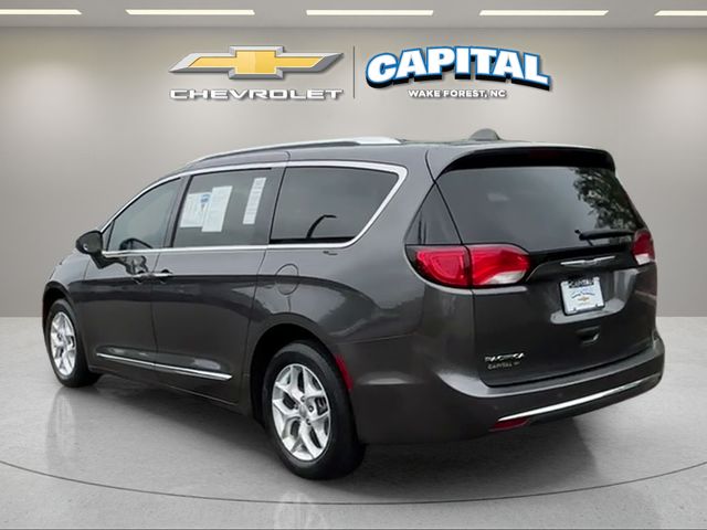 Used 2017 Gray Chrysler Touring L Plus image 3