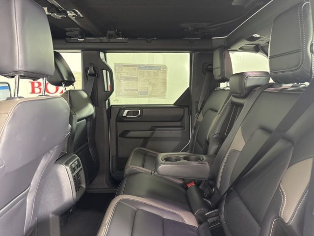 2025 Oxford White Ford Bronco Outer Banks 4X4 SUV