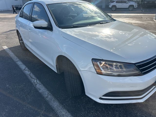 Pure White 2017 Volkswagen Jetta 1.4T SE FWD Sedan Front-Wheel Drive 6-Speed Automatic