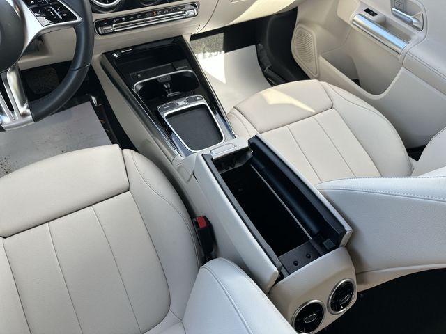 Certified Used 2025  Mercedes-Benz GLA 250 image 23