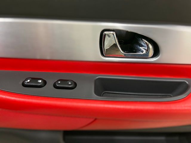 2002 Ford Thunderbird thumbnail 28