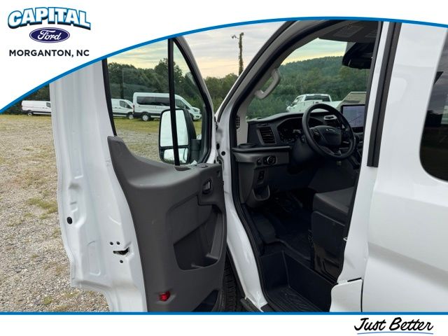 New 2025 White Ford XLT image 11