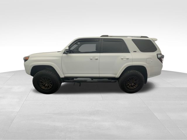 2022 Toyota 4Runner SR5 Premium 6