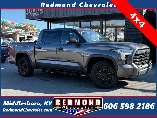 2022 Toyota Tundra SR5 CrewMax Cab 4WD