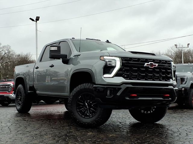2025 Chevrolet Silverado 2500HD ZR2 Crew Cab 4WD